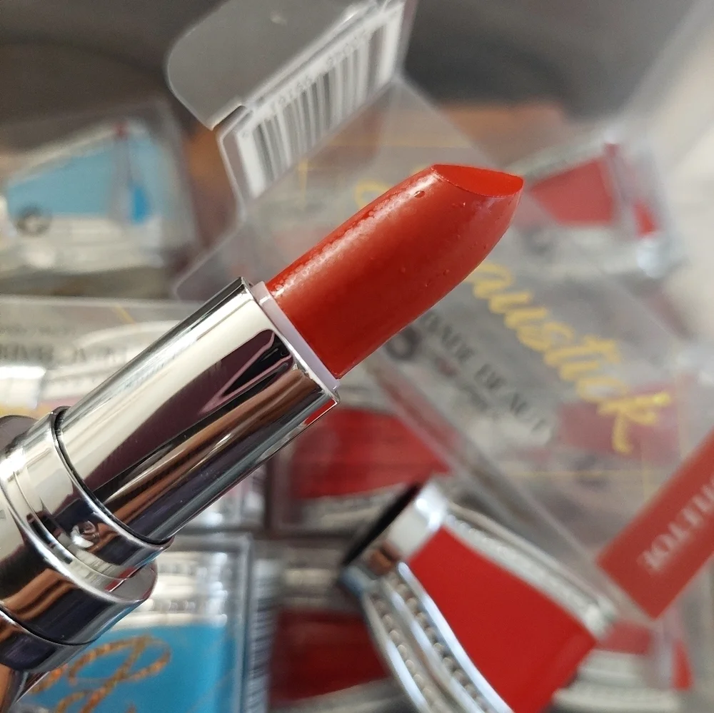 New Sealed Bow Case LIPSTICK Red Mistletoe Sillage